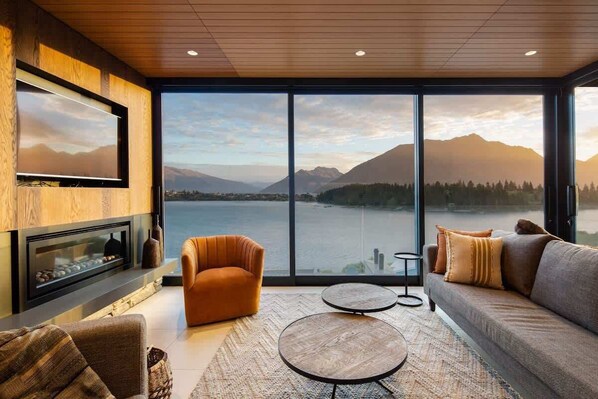 TV, fireplace, Netflix, streaming services