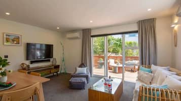 TV, video games, Netflix, streaming services