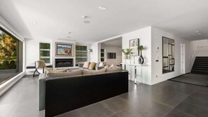 TV, fireplace, offices