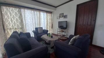 Télévision, chaîne hi-fi