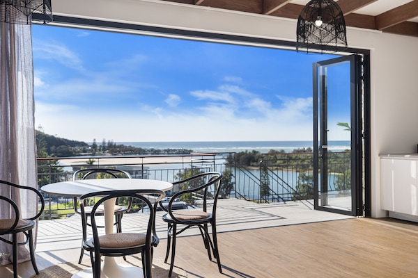 2 Bedrooms Suite (Sleeps 4) - Ocean View | Premium bedding, pillowtop beds, individually decorated