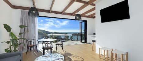 Camera, 2 camere da letto, vista oceano (Suite Sleeps 4) | Biancheria da letto di alta qualità, materassi a doppio strato