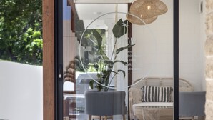 Quầy tiếp tân
