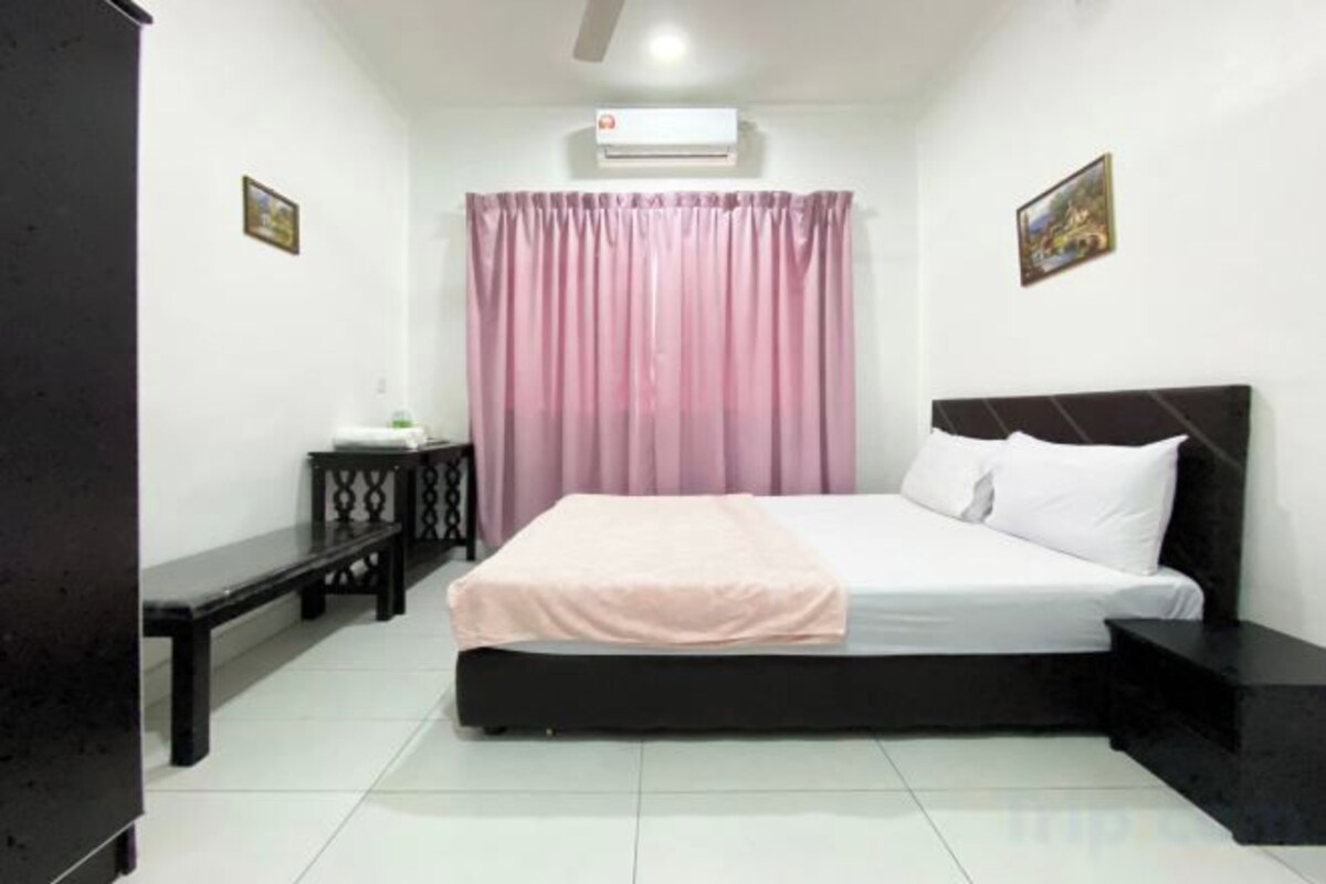 Family Room with Private BathRoom