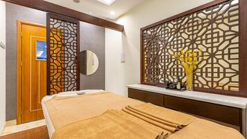 Sauna, hot tub, steam room, mud baths, hot stone massages, Thai massages