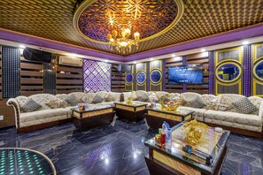 Karaoke room - Anh Phat Resort (Tinh Gia)