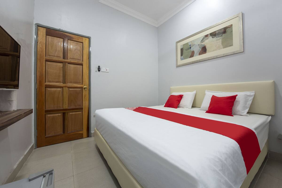 Deluxe Double Room | Free WiFi, bed sheets