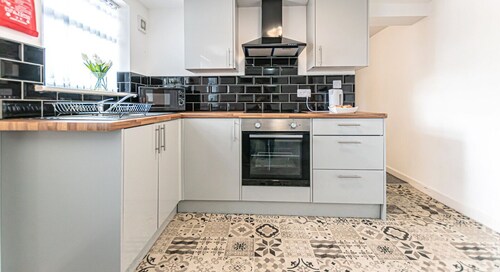 Contractor/Corporate Stays – Full Amenities, Near Liverpool and Warrington