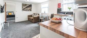 Contractor/Corporate Stays – Full Amenities, Near Liverpool and Warrington