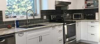 Lake Escape * 40 steps to beautiful beach