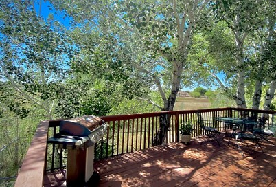 Lakeside, Dog friendly, Spectacular views,  RV/ Trailer parking