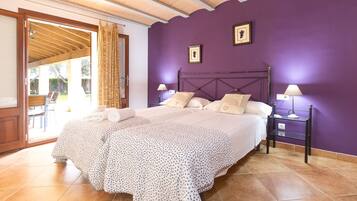 3 sovrum, strykjärn/strykbräda, gratis wi-fi och sängkläder