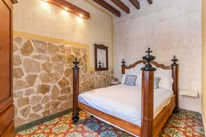 4 Schlafzimmer, Bügeleisen/Bügelbrett, kostenloses WLAN, Bettwäsche