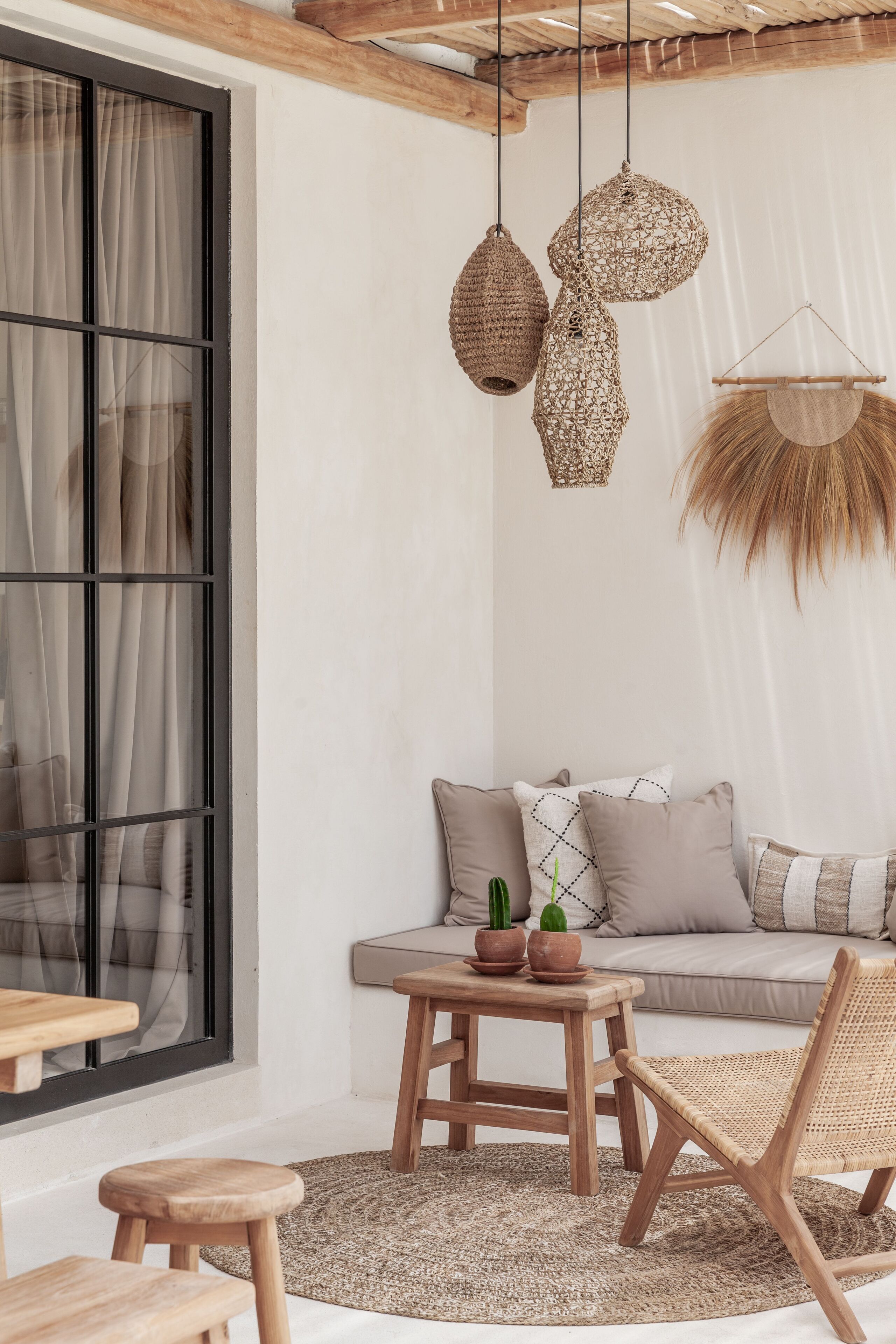 Deluxe Villa | Egyptian cotton sheets, premium bedding, desk, laptop workspace