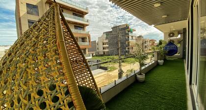 Sky Suites Huda City Center