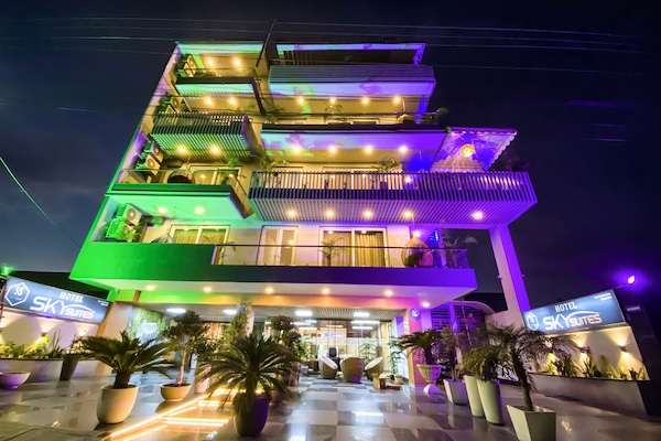 Front of property – evening/night