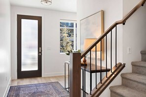Townhome, 5 Bedrooms | Interior