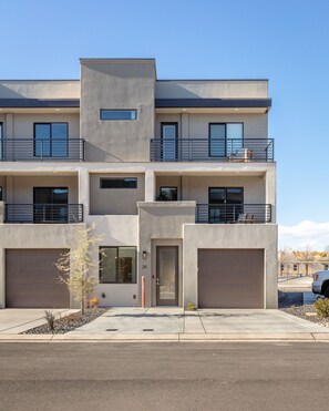 Townhome, 5 Bedrooms | Exterior