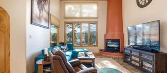 Axel's Place- Luxury vacation rental- Your home away from home