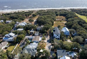 Exterior - 3 Kings+ on East Beach with Pool (Saint Simons Island)