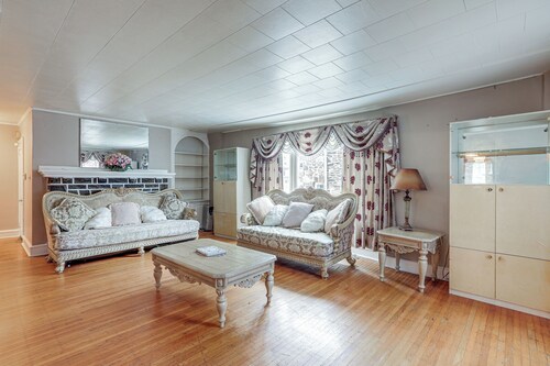 8 Mi to Liberty Bell! Spacious & Charming Home