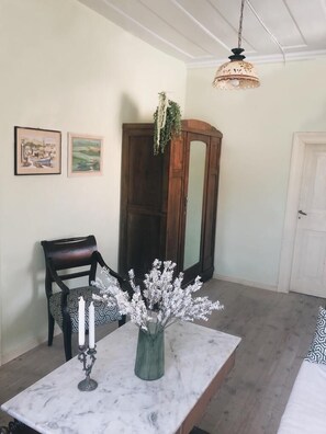 Apartment | Living area