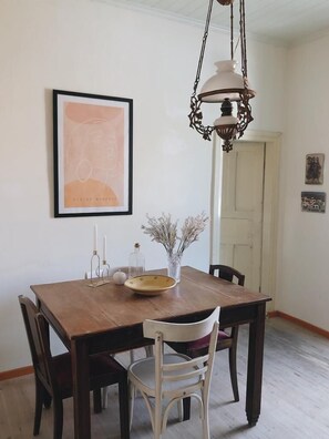 Apartment | In-room dining