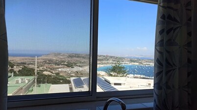 Apartment with an exceptional sea view (Flat 6)