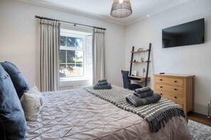 5 bedrooms, premium bedding, individually decorated