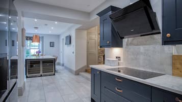 Oven, stovetop, dishwasher, espresso maker