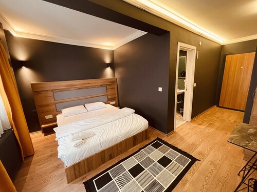 OTTO CITY Premium Suites