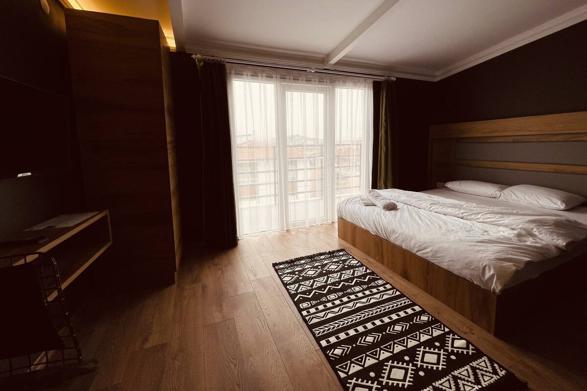 Apartamento real | 1 quarto, roupas de cama premium, edredons de pluma