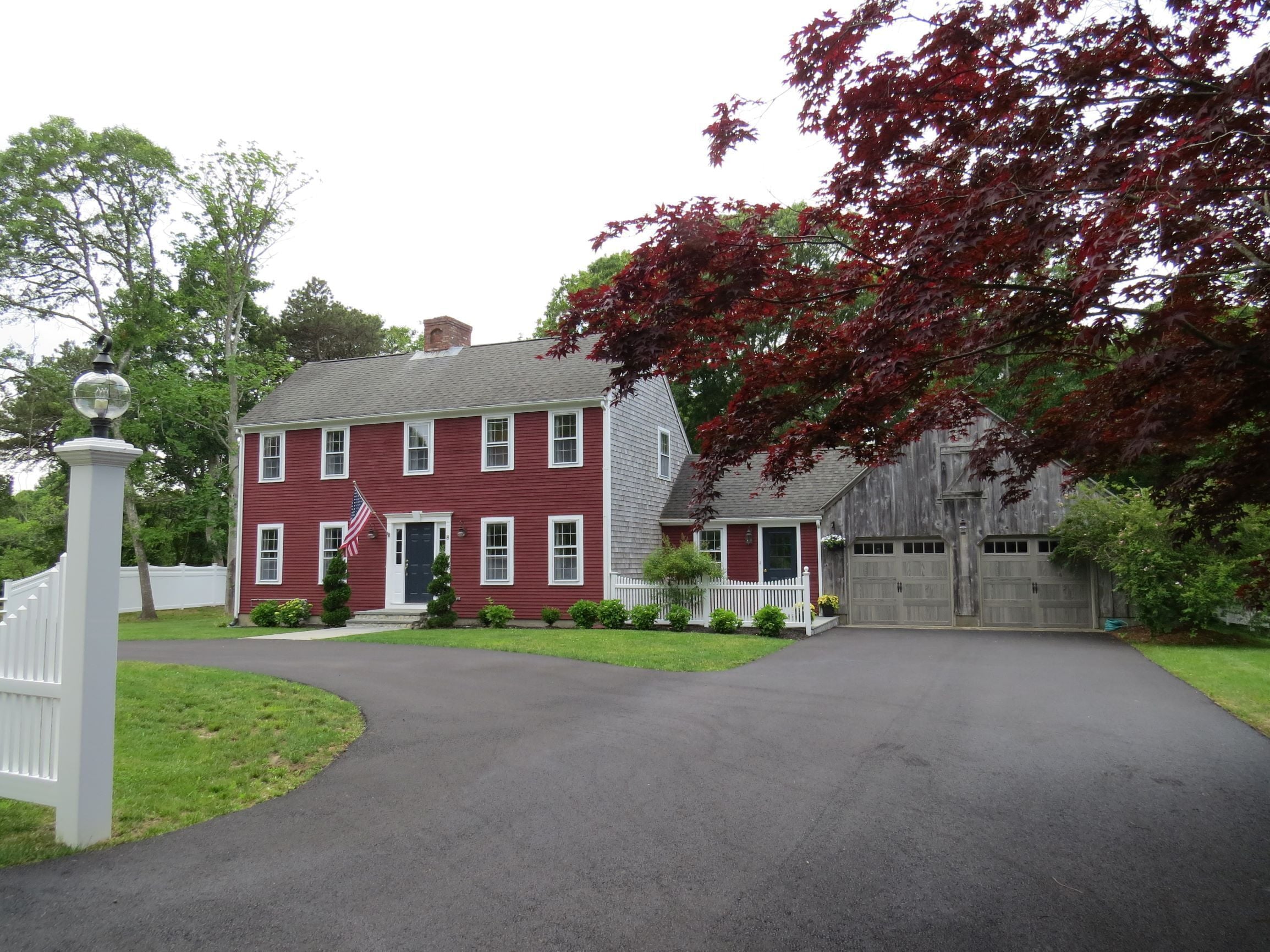 "The Meadow", a Stylish and Welcoming Home only 1 Mile from Nauset Beach
