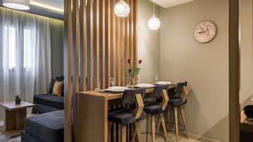 Luxury Apartment | In-room dining