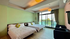 Desk, blackout drapes, soundproofing, free WiFi - BabyHouse (Wujie)