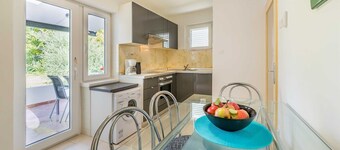 Apartment Jadranka with garden and barbeque