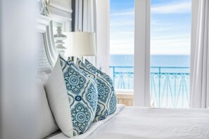 5 bedrooms, iron/ironing board, free WiFi, bed sheets