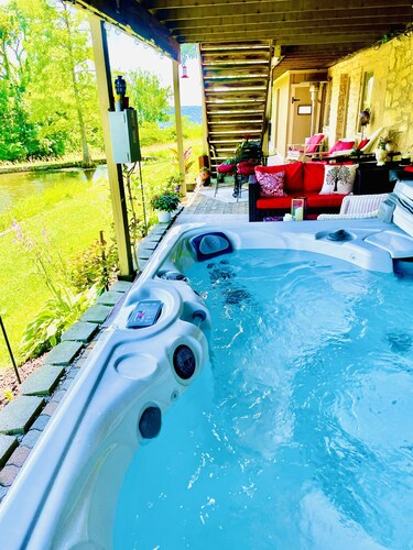 The Cypress Grove Inn ~Madison, IN!<br>*5 Star hosts! 