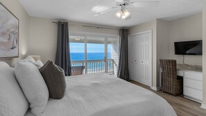 3 quartos, escrivaninha, ferros/tábuas de passar roupa