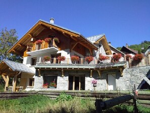 Esterni