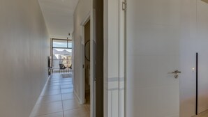 Unclassified image, 5 of 14, button - UniqueStay Paardevlei Lifestyle 514 (Cape Town)