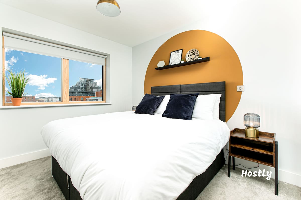 2 bedrooms, iron/ironing board, free WiFi