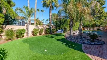 House, 4 Bedrooms | Property grounds