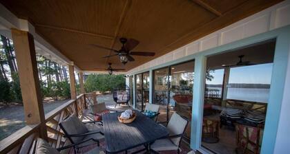 The Vista: 3-BR, Sunsets over Lake Wateree - 3 Bedroom w DOCK!
