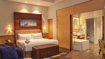 Executive Room | Egyptian cotton sheets, premium bedding, down comforters