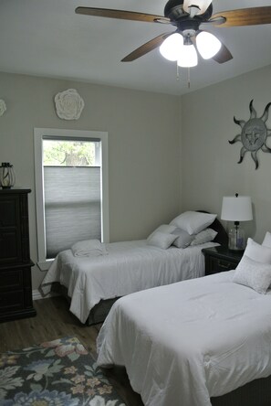 3 bedrooms, in-room safe, iron/ironing board, travel crib