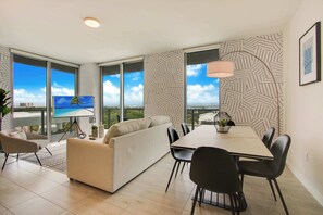 Flat-screen TV, offices