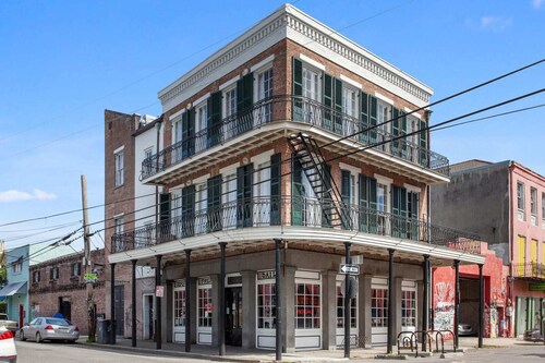 Contemporary Marigny Apt on Frenchmen St.