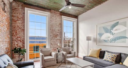 Modern Marigny Apt with Balcony & views of The French Quarter.