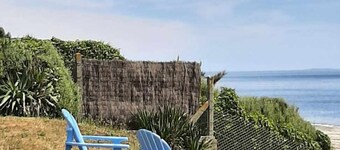 Belle Villa Neuve Contemporaine, Directement sur mer Face à la Plage D'ezer